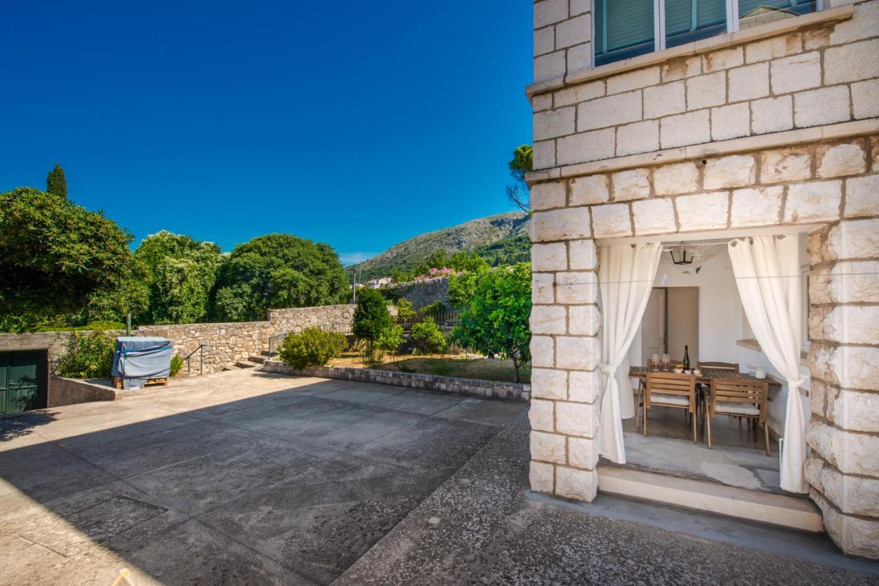 Apartment Near Old Town, Free Parking & Huge Garden Dubrovnik Kültér fotó