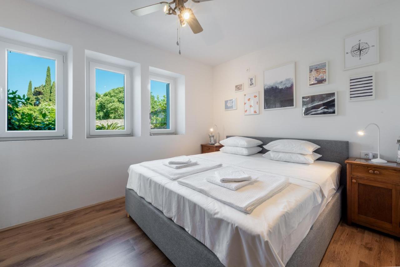 Apartment Near Old Town, Free Parking & Huge Garden Dubrovnik Kültér fotó